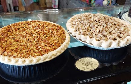 Cajun Pecan House | LA Cajun Bayou